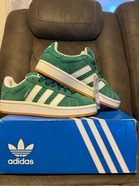 Adidas Originals Campus Shoes Size 5 Youth Green And White Casual Sneakers